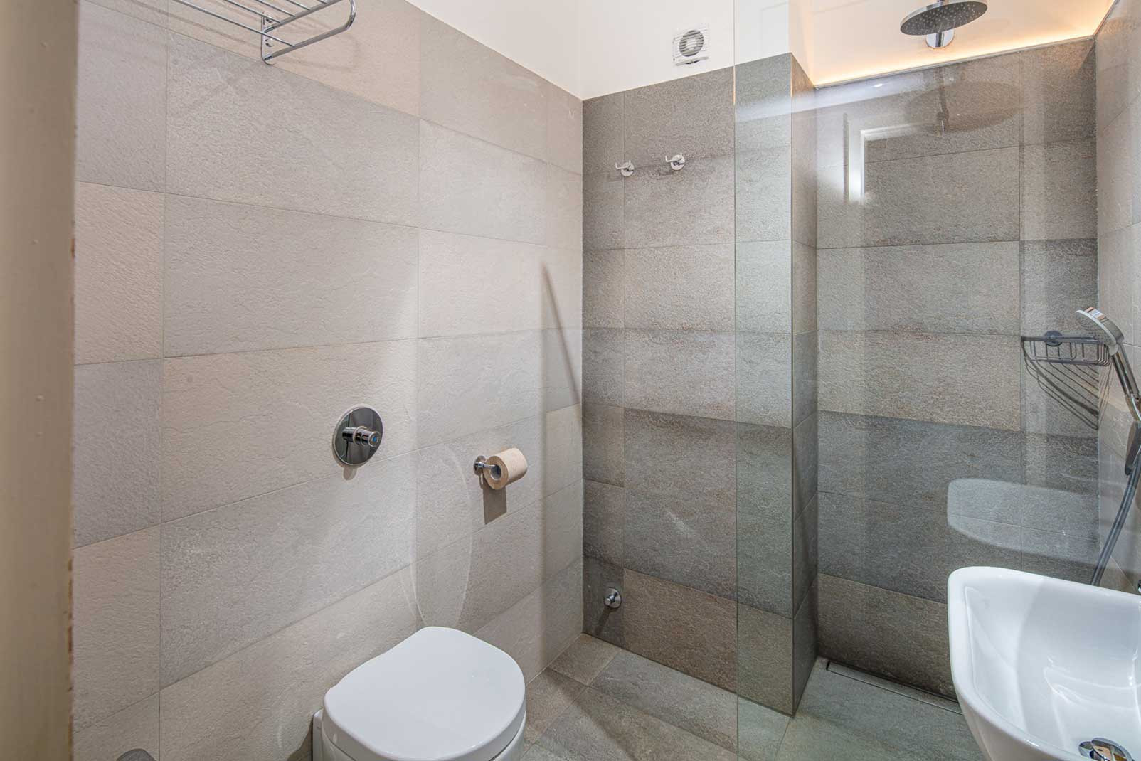 media.bilocale_primo_piano_bagno_2