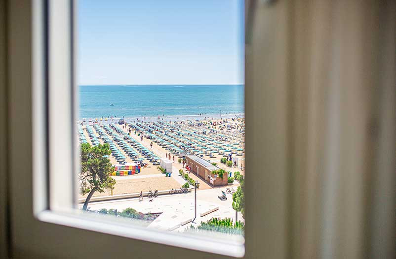 media.GALLERY_HOME_BIANCO_NERO