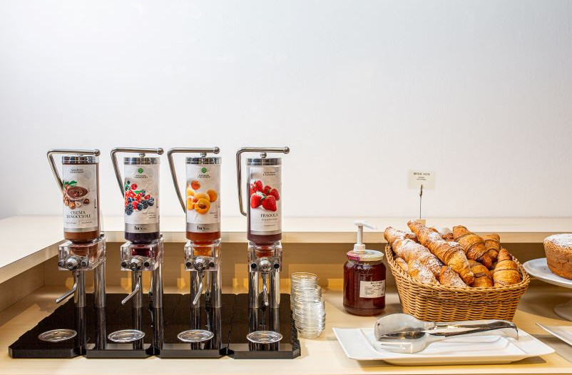 media.BREAKFAST DEPENDANCE 6 GALLERY